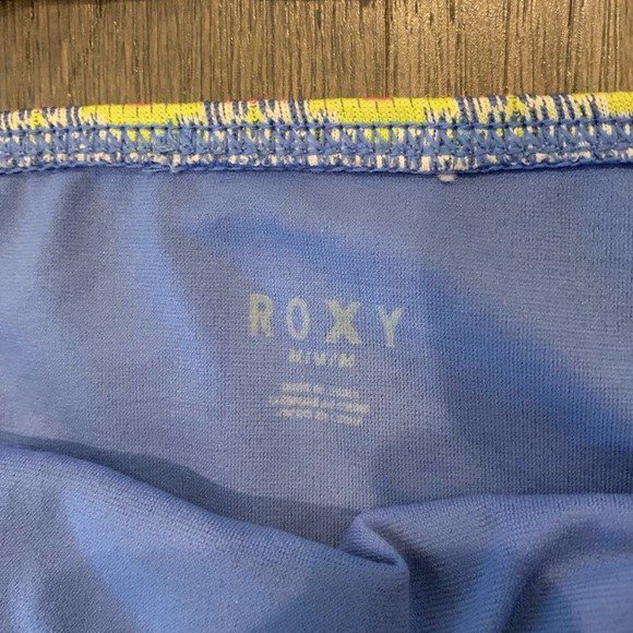 Chevron Roxy bathing suit - Picture 3 of 5